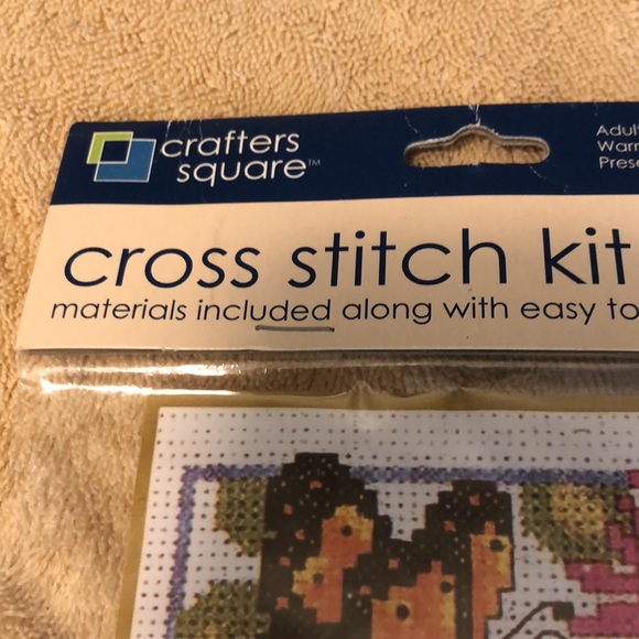 FLUTTERING BUTTERLIES WITH FLOWERS CROSS STITCH KIT~CRAFTERS SQUARE~#839041 - Picture 2 of 5